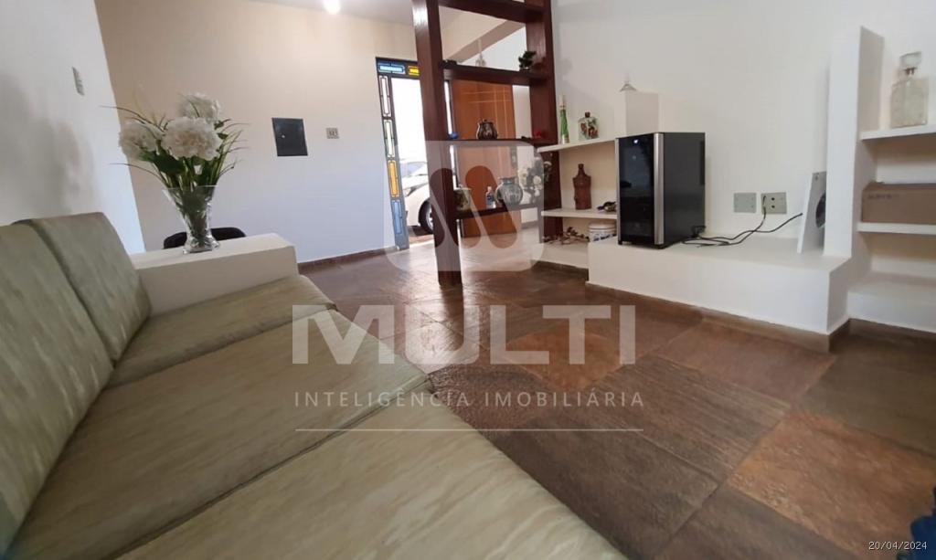 Casa à venda com 4 quartos, 350m² - Foto 7