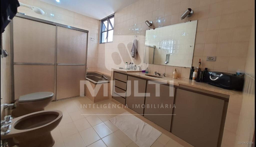 Casa à venda com 4 quartos, 350m² - Foto 29