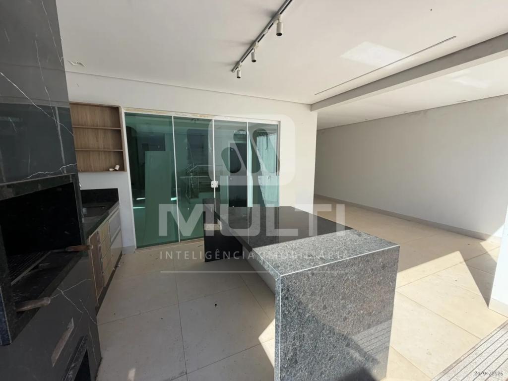 Casa, 3 quartos, 204 m² - Foto 2