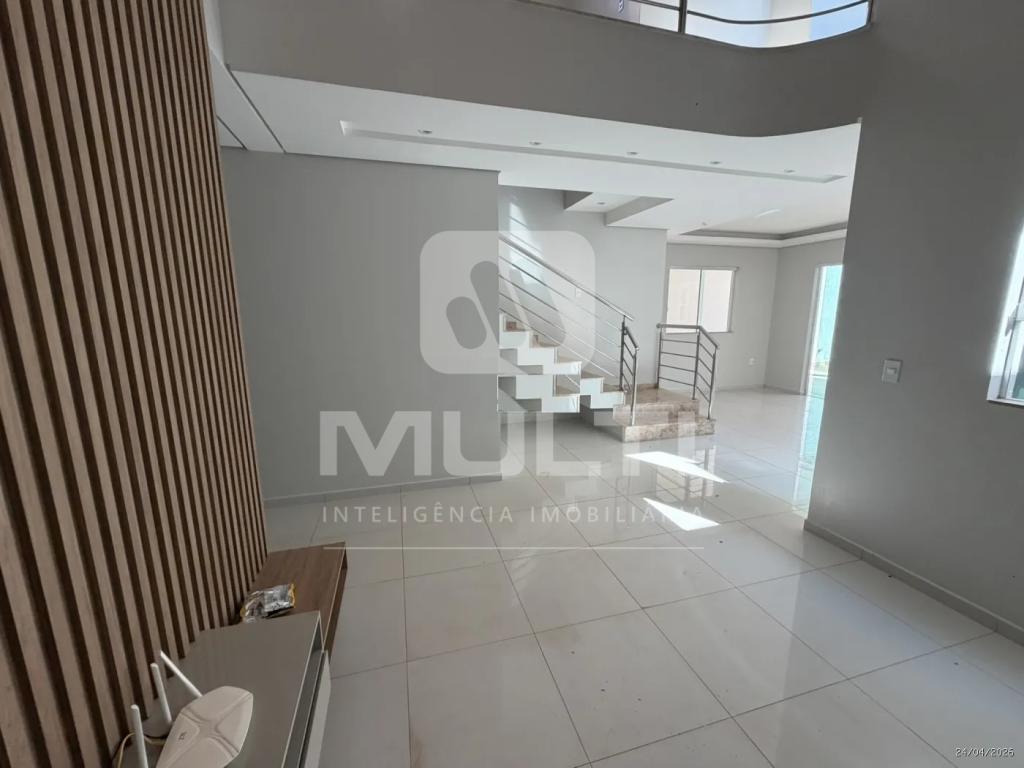 Casa, 3 quartos, 204 m² - Foto 4