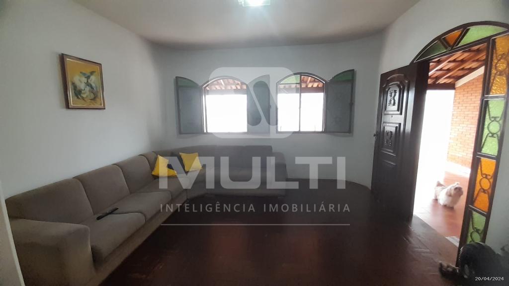 Casa, 3 quartos, 228 m² - Foto 3