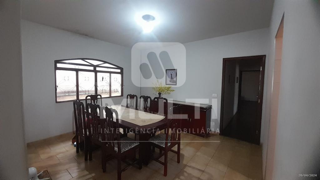 Casa, 3 quartos, 228 m² - Foto 13