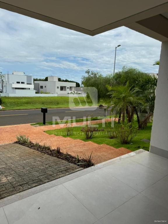 Casa de Condomínio à venda com 4 quartos, 230m² - Foto 11