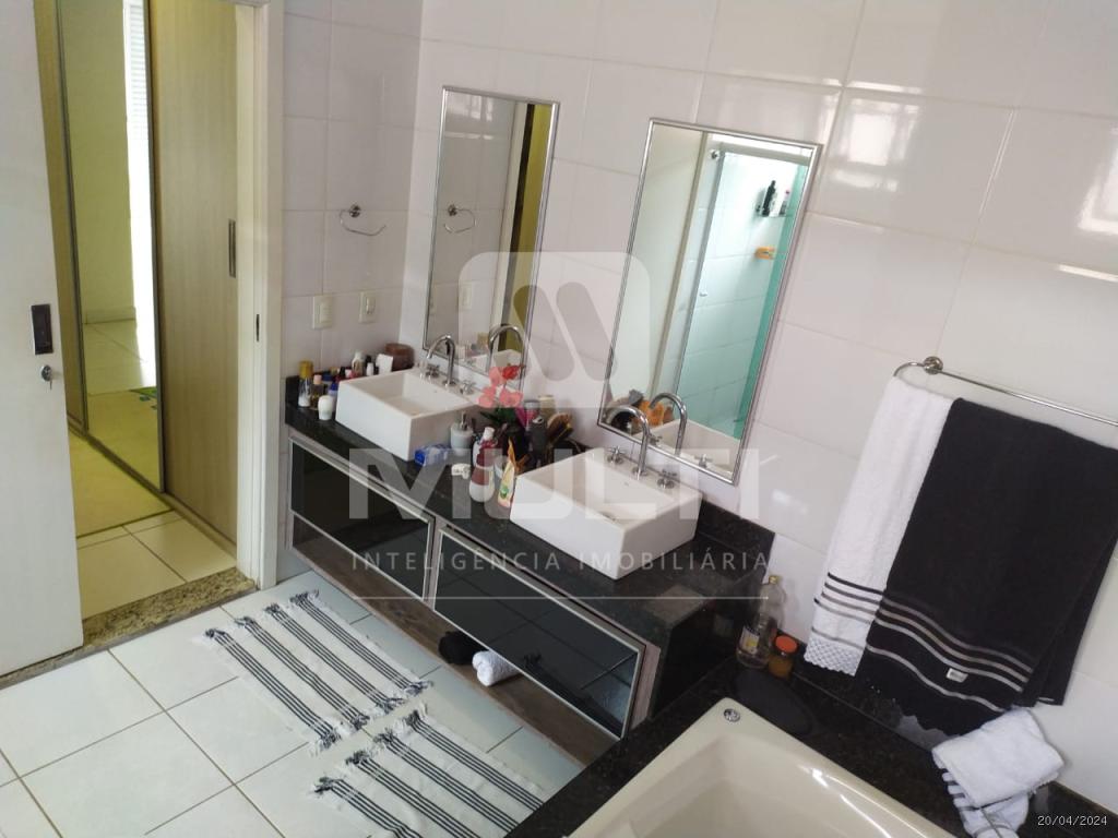 Casa, 4 quartos, 291 m² - Foto 28