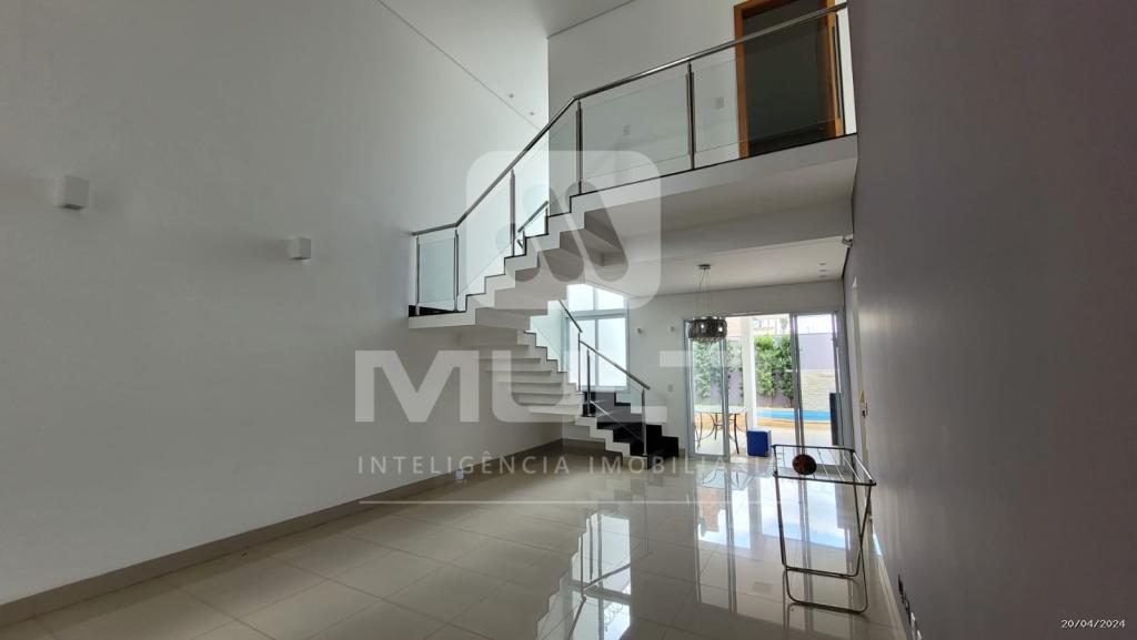Casa, 3 quartos, 236 m² - Foto 1