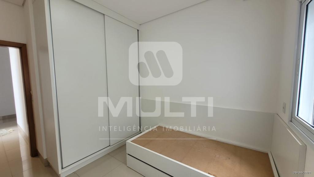 Casa, 3 quartos, 236 m² - Foto 4