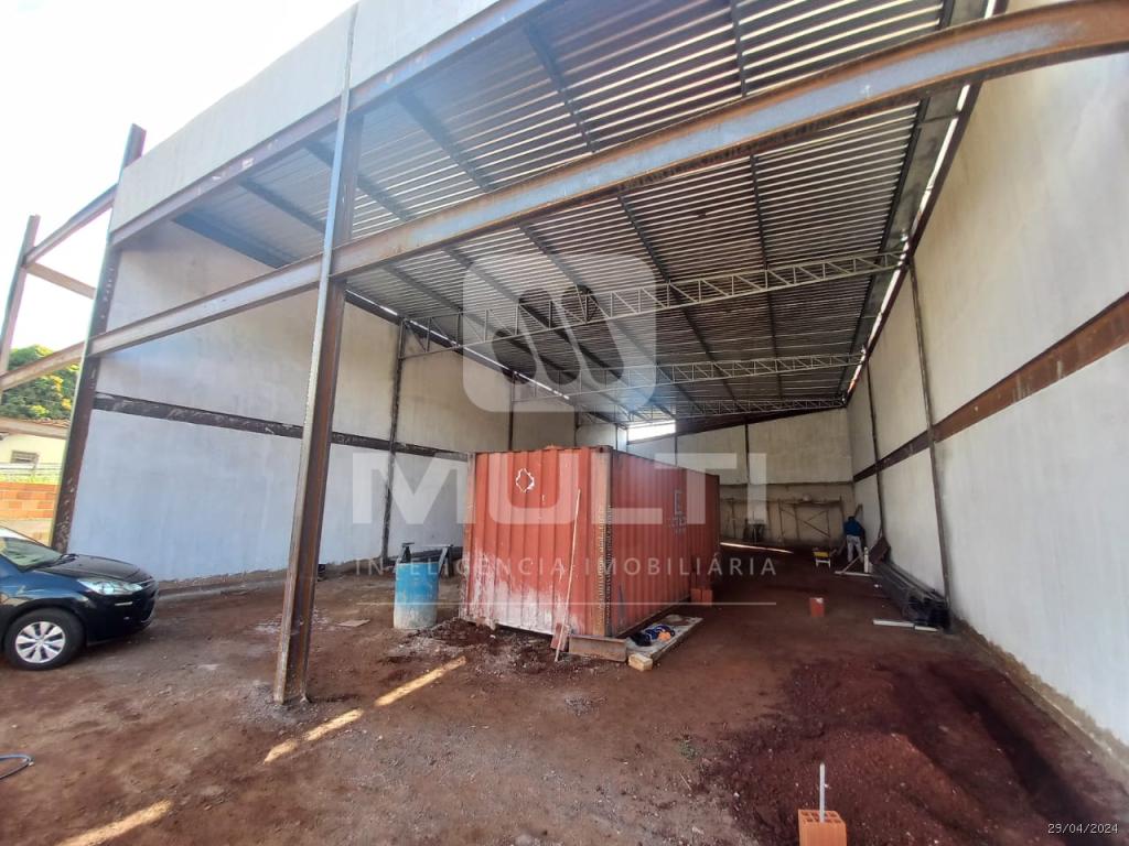 Loja-Salão à venda com 1 quarto, 201m² - Foto 3