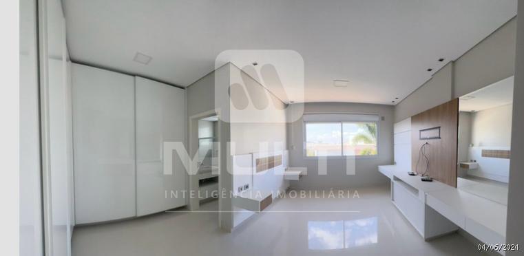 Casa de Condomínio à venda com 4 quartos, 650m² - Foto 3