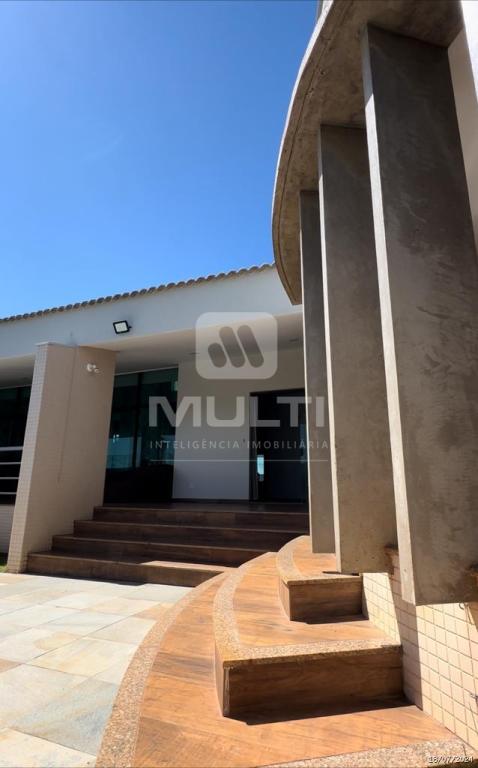Casa à venda com 3 quartos, 314m² - Foto 10