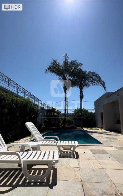 Casa à venda com 3 quartos, 314m² - Foto 11