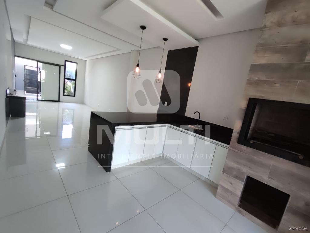 Casa à venda com 4 quartos, 190m² - Foto 17
