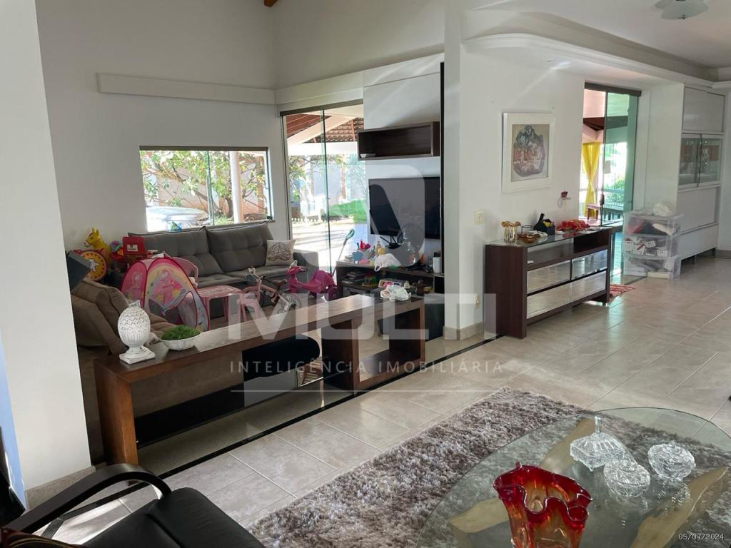 Casa à venda com 4 quartos, 600m² - Foto 11