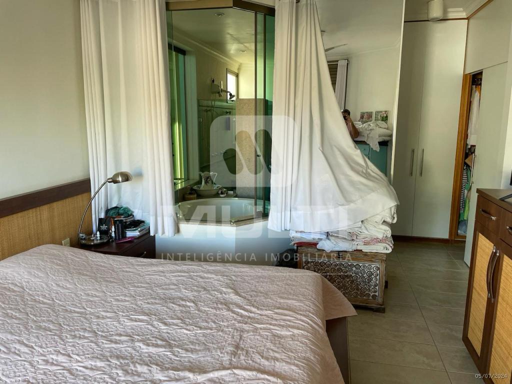 Casa à venda com 4 quartos, 600m² - Foto 13