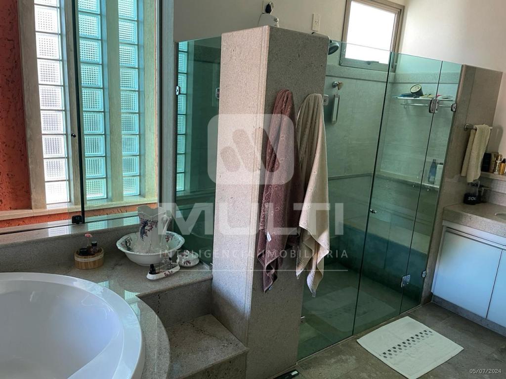 Casa à venda com 4 quartos, 600m² - Foto 14