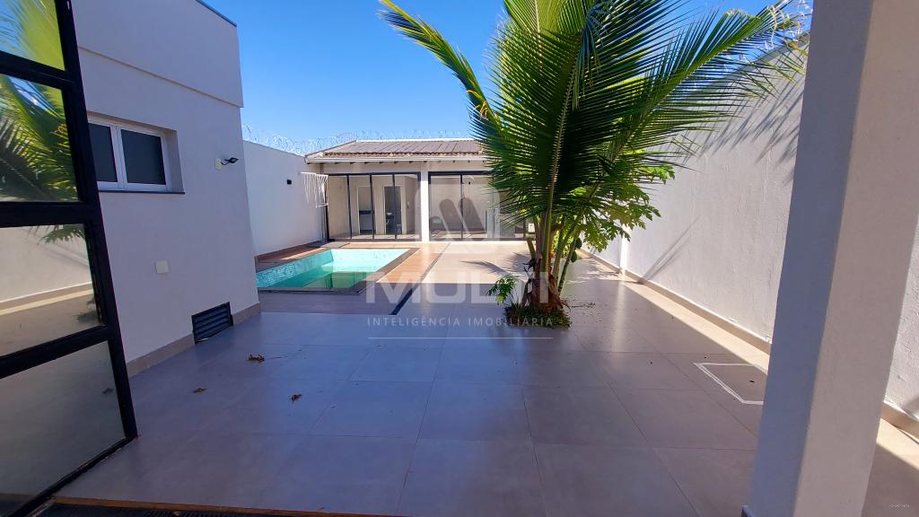 Casa, 3 quartos, 227 m² - Foto 1