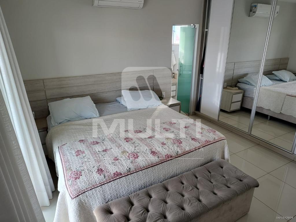 Casa, 3 quartos, 274 m² - Foto 9