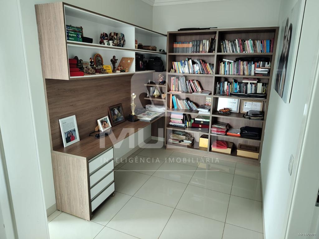 Casa, 3 quartos, 274 m² - Foto 20