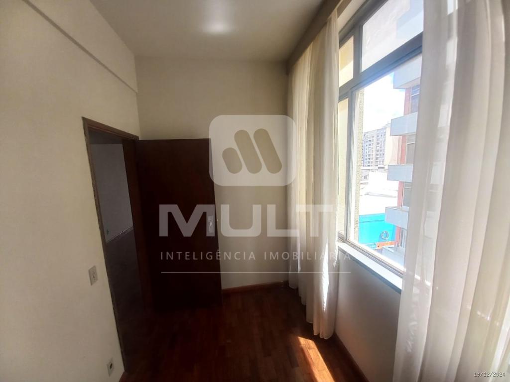 Apartamento, 4 quartos, 260 m² - Foto 3