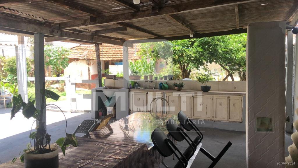 Prédio Inteiro à venda com 1 quarto, 372m² - Foto 2