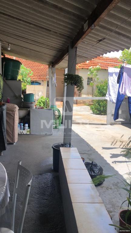 Prédio Inteiro à venda com 1 quarto, 372m² - Foto 4