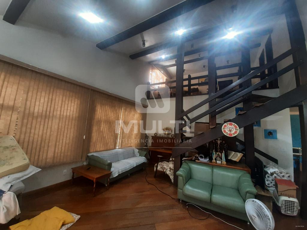 Casa à venda com 4 quartos, 324m² - Foto 10