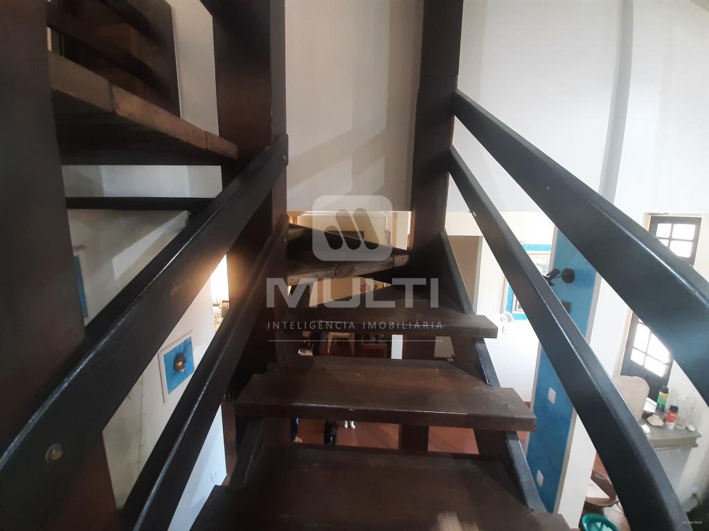 Casa à venda com 4 quartos, 324m² - Foto 12