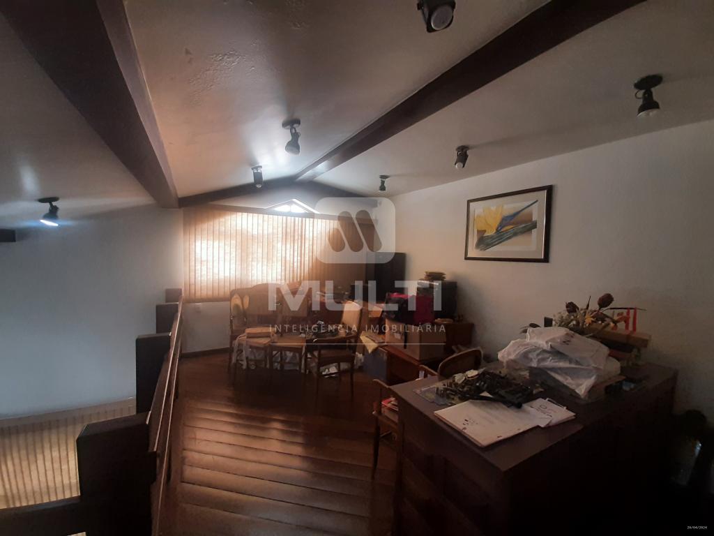 Casa à venda com 4 quartos, 324m² - Foto 13