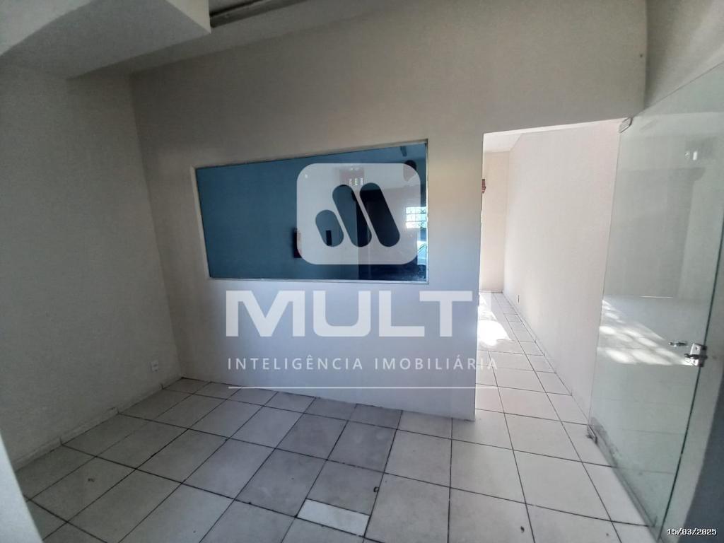 Prédio Inteiro à venda com 1 quarto, 477m² - Foto 4