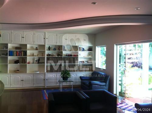 Casa à venda com 4 quartos, 620m² - Foto 8