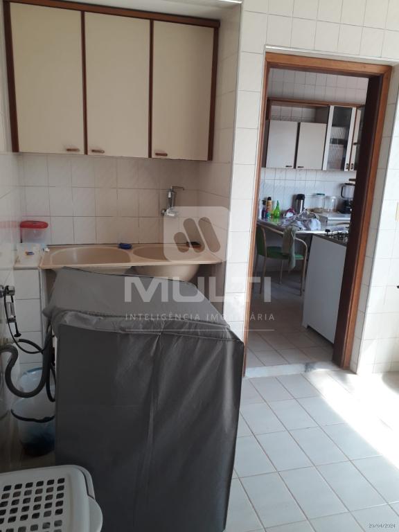 Apartamento à venda com 3 quartos, 178m² - Foto 10