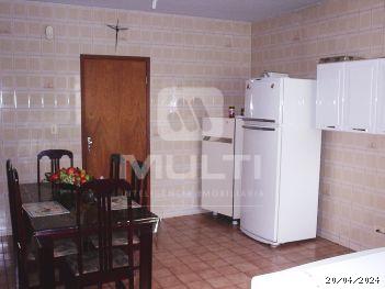 Apartamento à venda com 3 quartos, 205m² - Foto 2