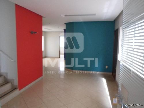 Prédio Inteiro à venda com 3 quartos, 171m² - Foto 1