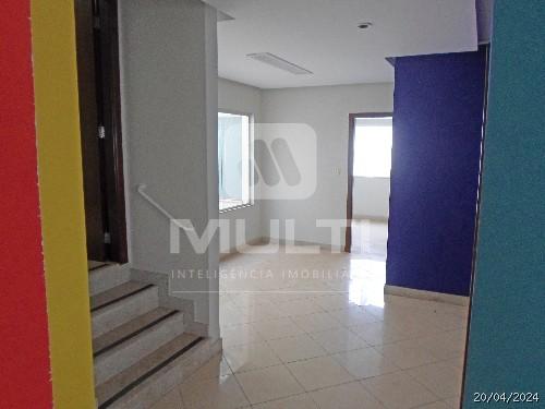 Prédio Inteiro à venda com 3 quartos, 171m² - Foto 2