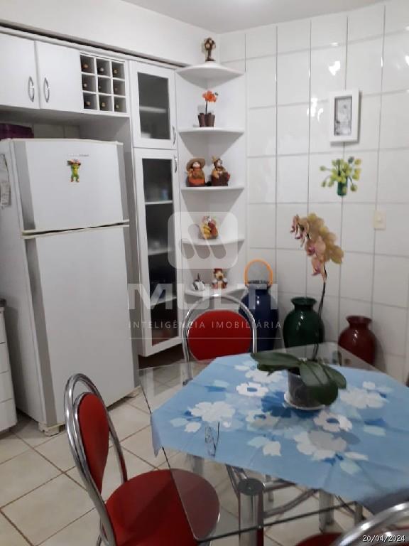 Casa, 3 quartos, 250 m² - Foto 10