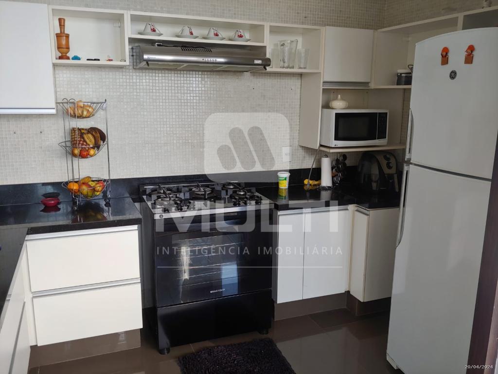Apartamento, 3 quartos, 166 m² - Foto 2