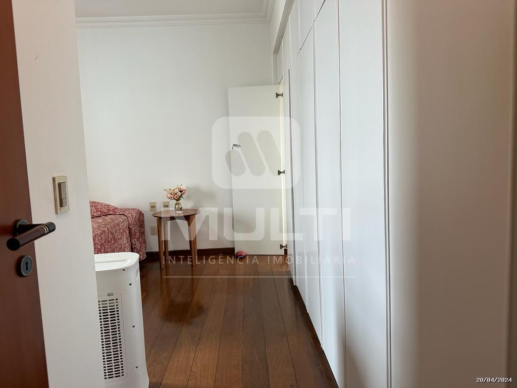 Apartamento à venda com 4 quartos, 180m² - Foto 16