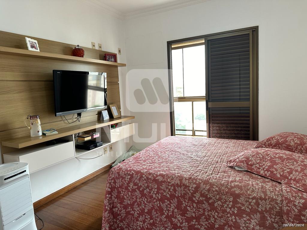 Apartamento à venda com 4 quartos, 180m² - Foto 18