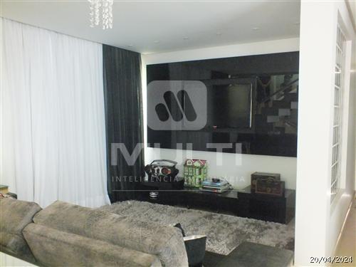 Casa de Condomínio à venda com 4 quartos, 400m² - Foto 3