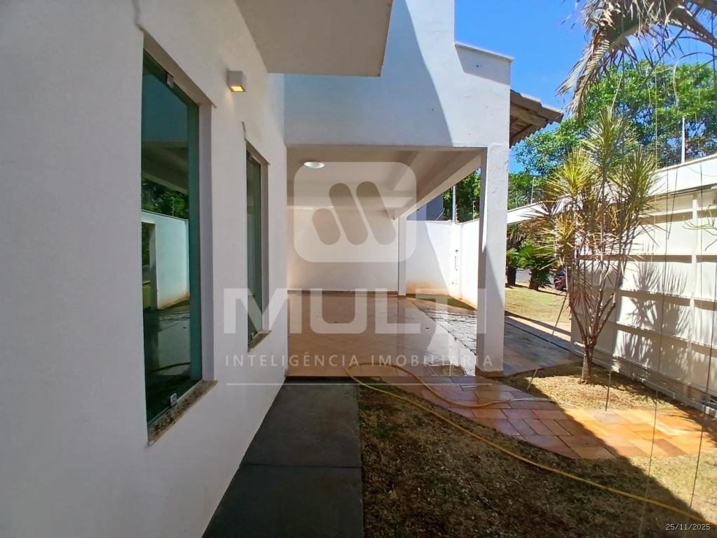 Casa, 3 quartos, 237 m² - Foto 4