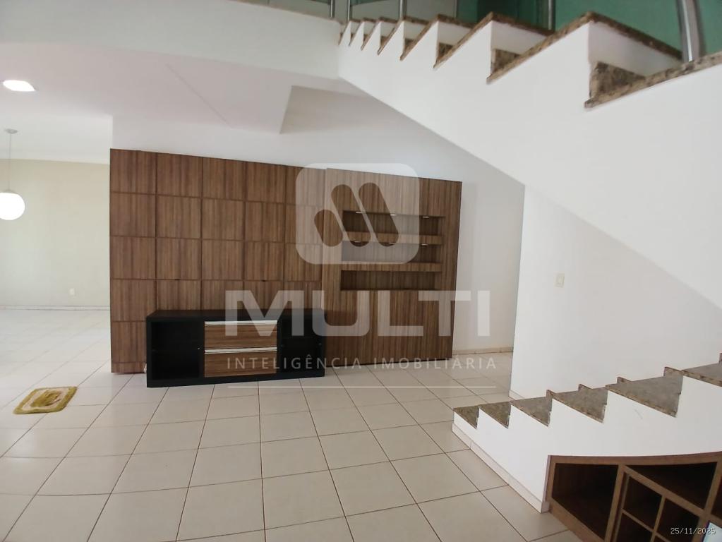 Casa, 3 quartos, 237 m² - Foto 13