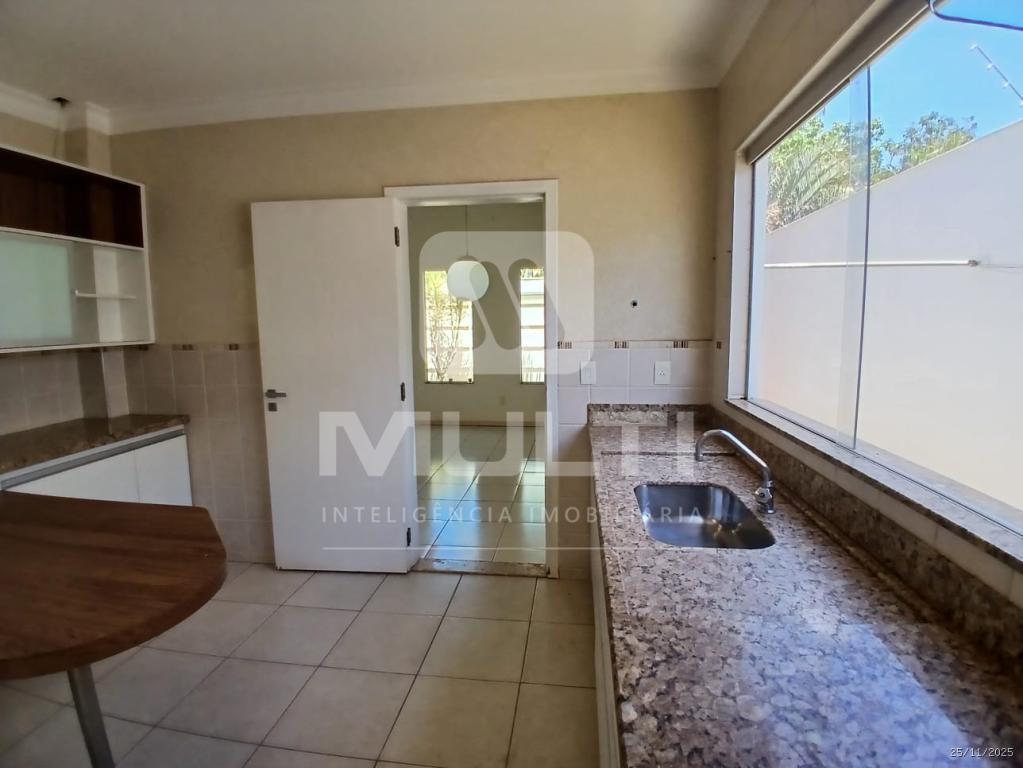 Casa, 3 quartos, 237 m² - Foto 17