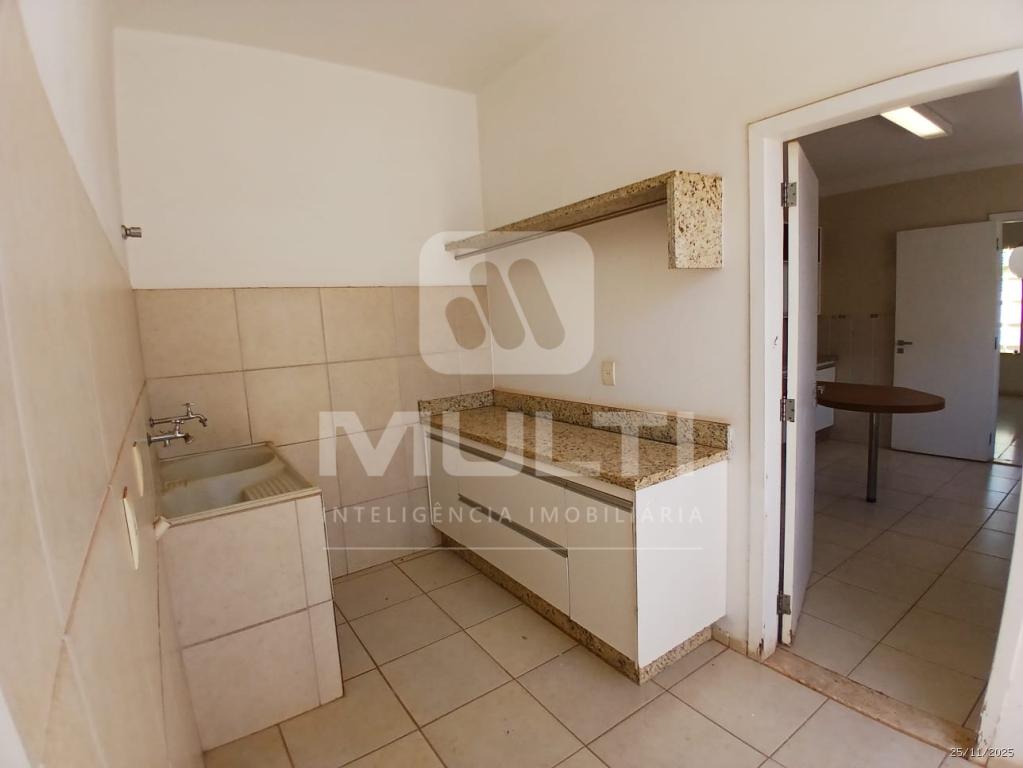 Casa, 3 quartos, 237 m² - Foto 21