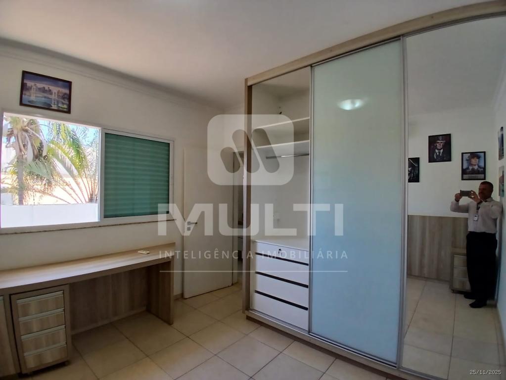 Casa, 3 quartos, 237 m² - Foto 35