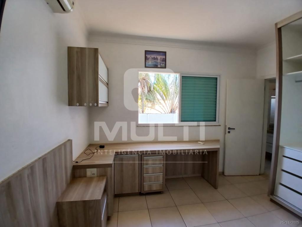 Casa, 3 quartos, 237 m² - Foto 38