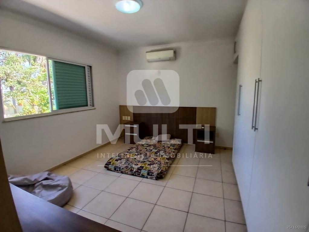 Casa, 3 quartos, 237 m² - Foto 48