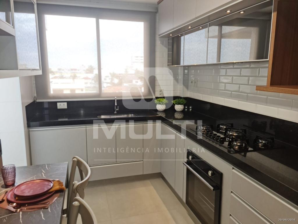 Apartamento à venda com 3 quartos, 114m² - Foto 3
