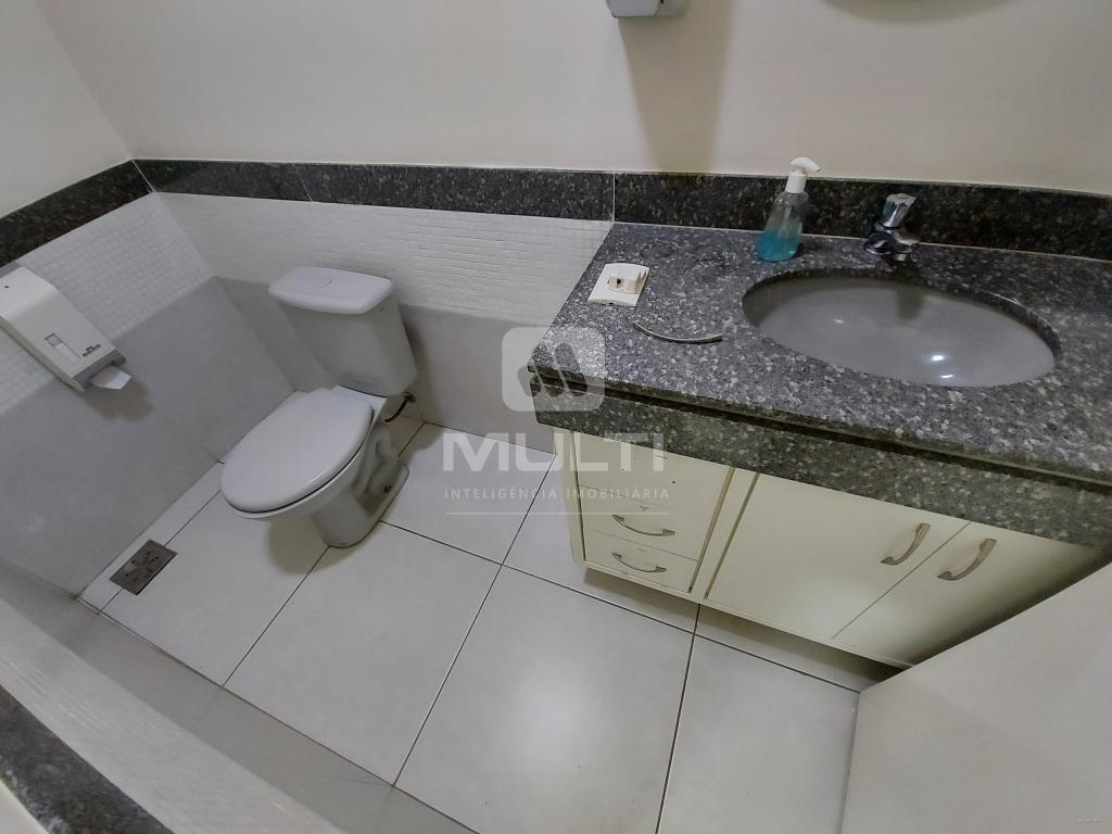 Prédio Inteiro à venda com 5 quartos, 440m² - Foto 3