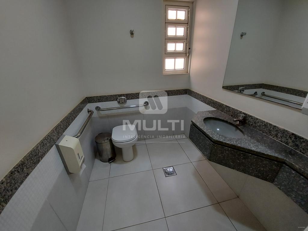 Prédio Inteiro à venda com 5 quartos, 440m² - Foto 4