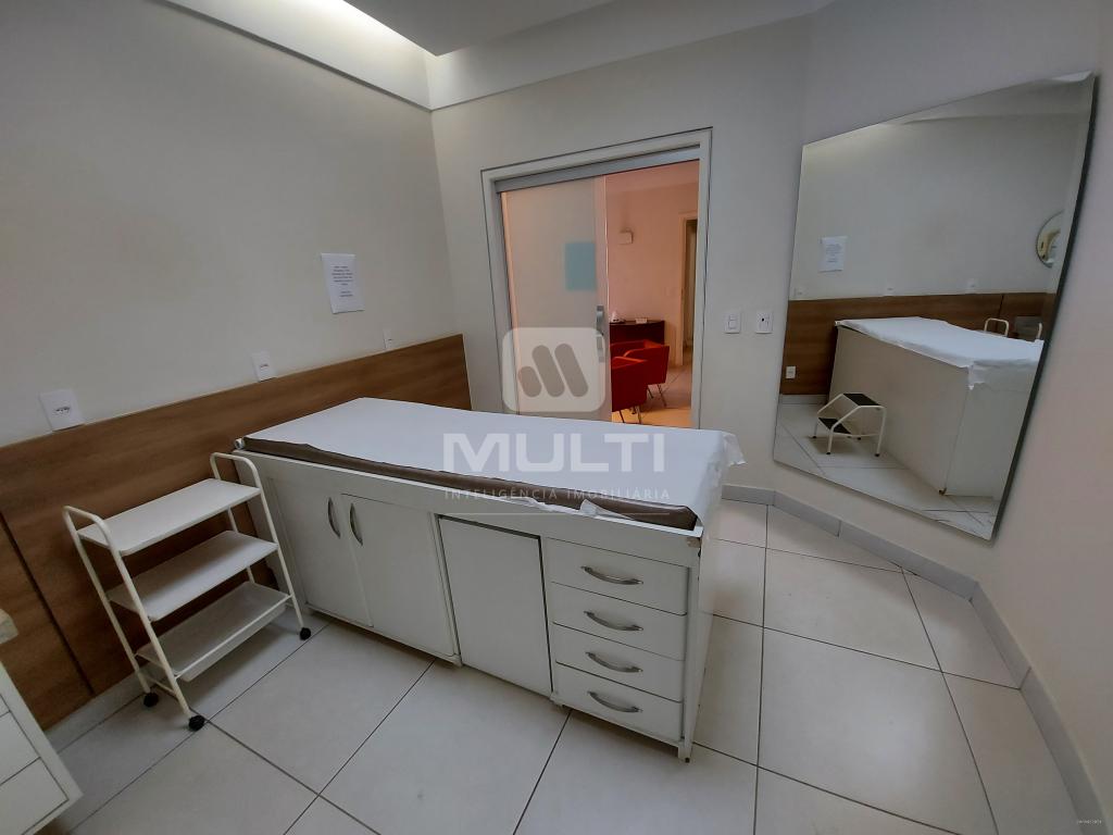 Prédio Inteiro à venda com 5 quartos, 440m² - Foto 11