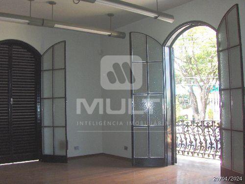 Casa à venda com 5 quartos, 371m² - Foto 9